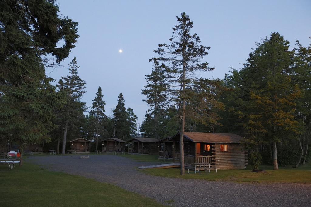 Narrows Too Camping Resort Cabin 1 Trenton Luaran gambar